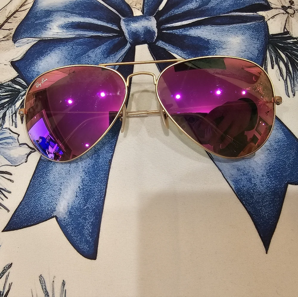 Ray-Ban Gold Frame with Pink Lenses Sunglasses